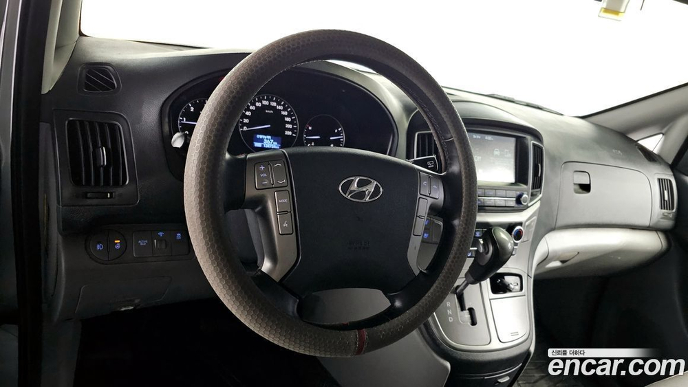Hyundai The New Grand Starex Van 3-х местный (12.2020)
