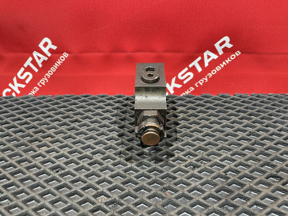 Клапан топливный обратный