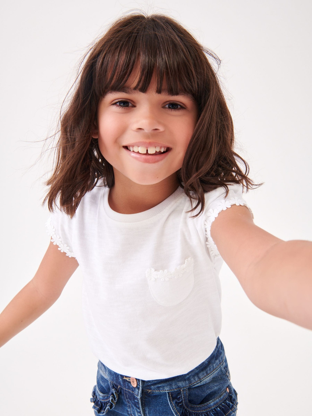 Футболка с вышивкой для девочки Next M48-894, Белый