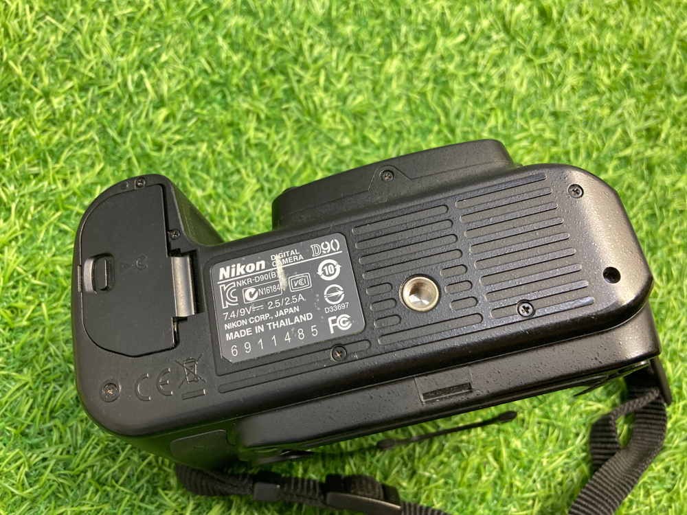 Nikon D90 (7.500 кадров) Покупка/Продажа