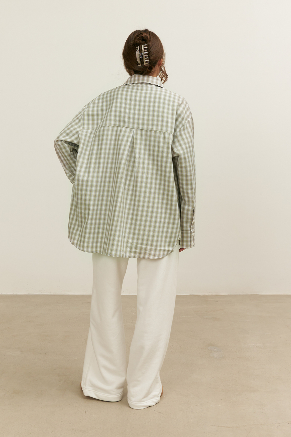 Рубашка 07, бежево-зеленая