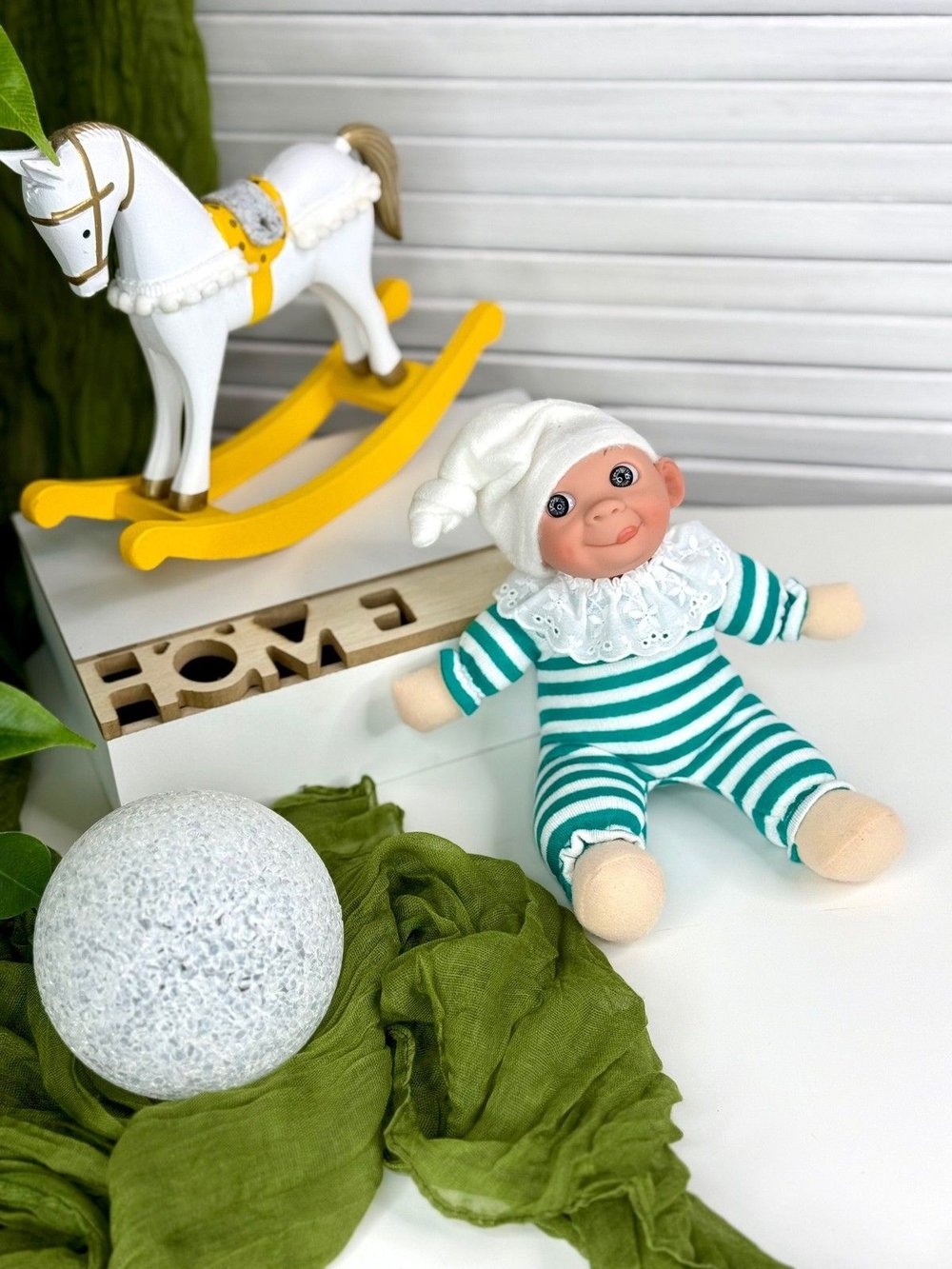 Кукла LAMAGIK мягконабивная 23см Caritas (304U3)