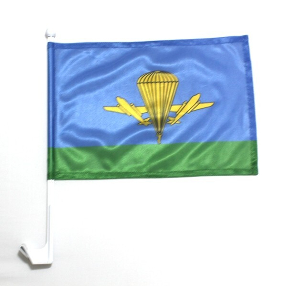 Флаг ВДВ России на автомобильном флагштоке