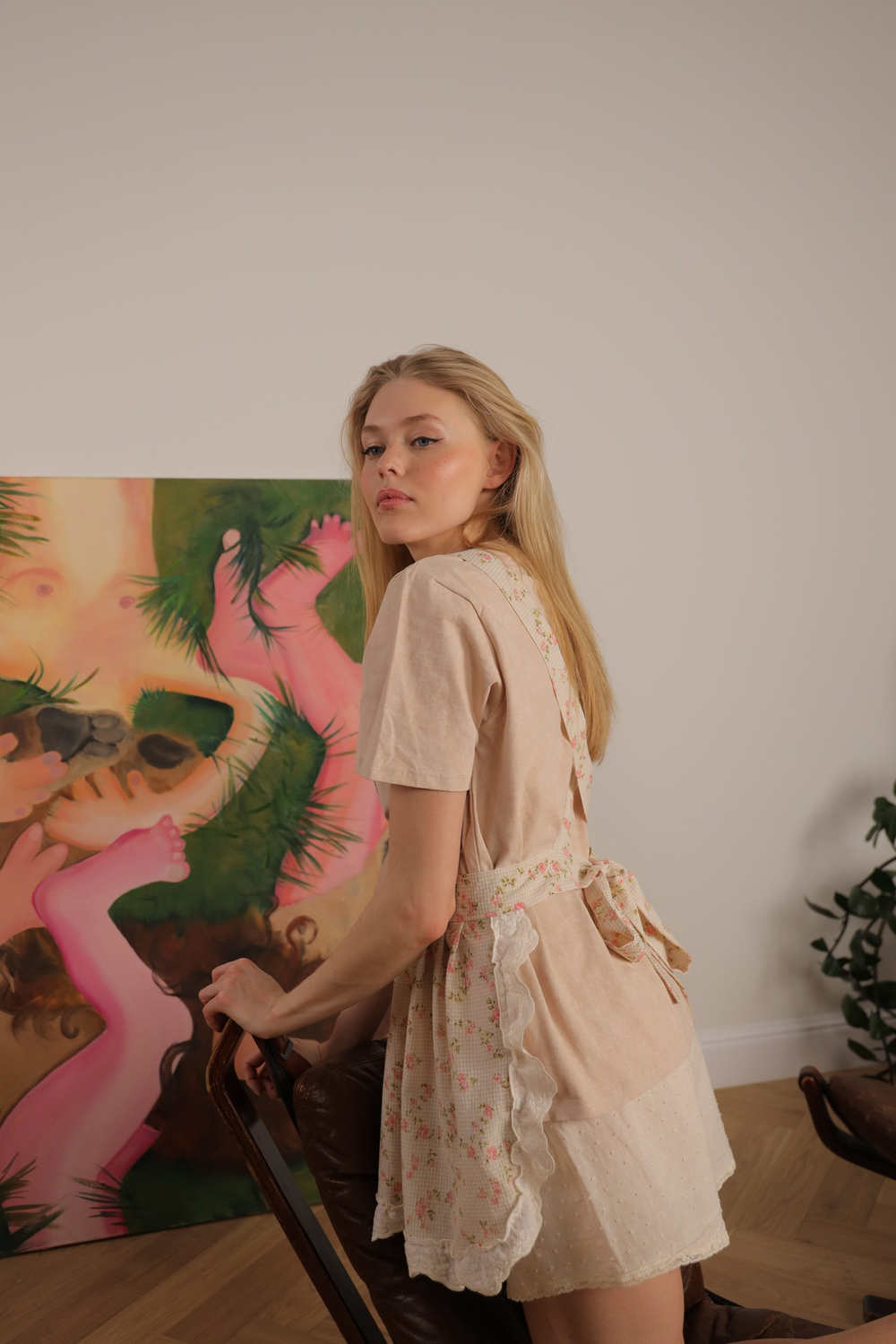 Футболка с фартуком в клетку