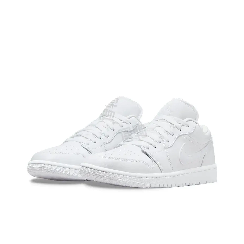 Женские кроссовки Air Jordan 1 Low 'Triple White 2022' DV0990-111