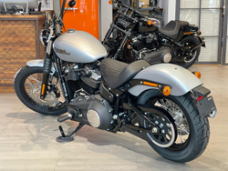 Harley-Davidoson® Softail® Street Bob® MY2020