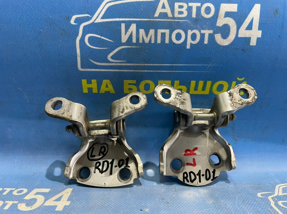 Петля двери задней левой Honda CR-V 1997