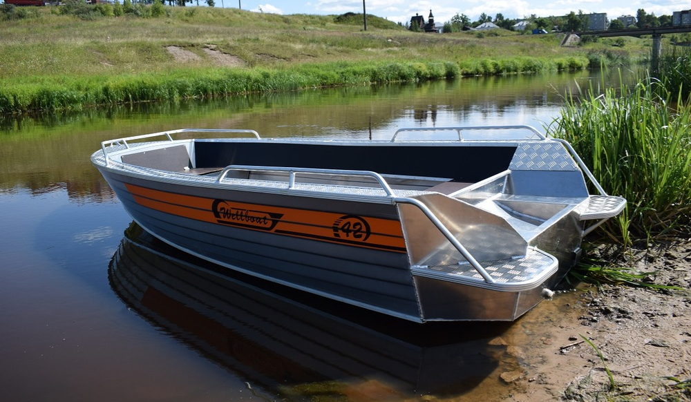 Алюминиевая лодка WELLBOAT-42