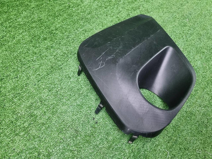 Накладка ПТФ правая Subaru Forester 5 SK (18-21)