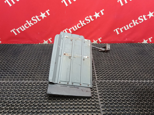 Крыло переднее левое задняя часть