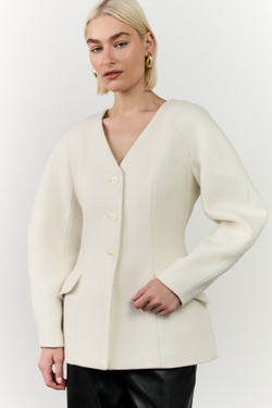 Жакет с объемными рукавами