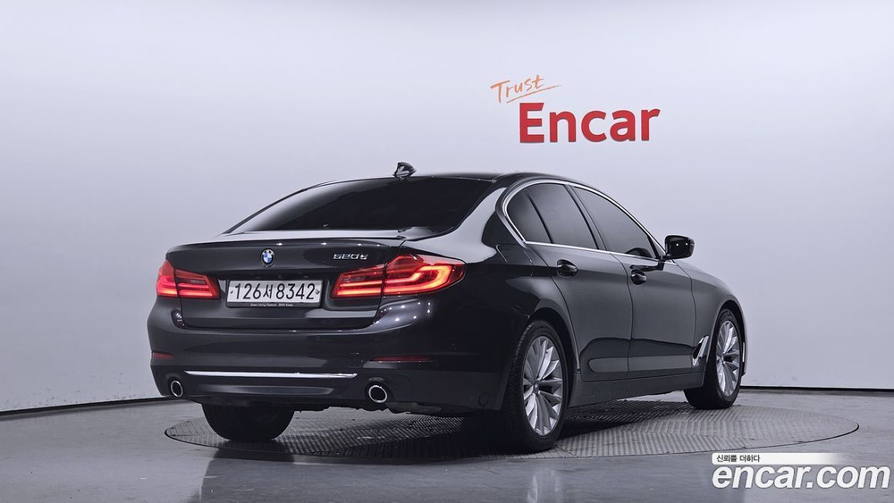 BMW 5 Series (G30) 520d Luxury Plus (10.2019)