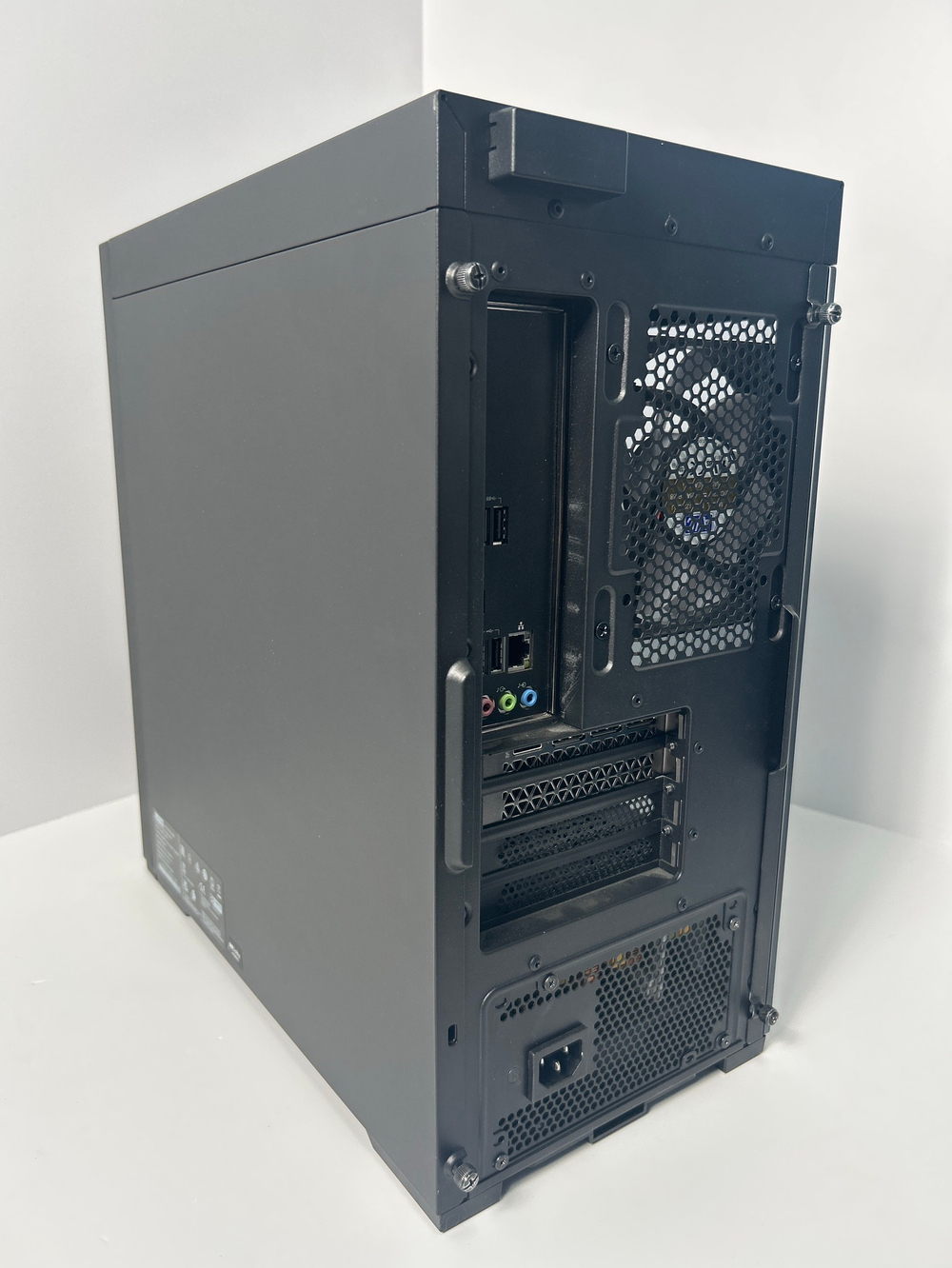 Системный блок игровой Lenovo Legion T5 Gen 5 (90RC00HBRS) AMD Ryzen 5 5600G/RAM 16 GB/HDD 1000GB/SSD 256 GB/GeForce RTX 3060/DOS/черный. Состояние: C2