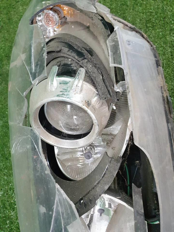 Битая Фара левая Hyundai I30 2 GD (2011-2015) галоген