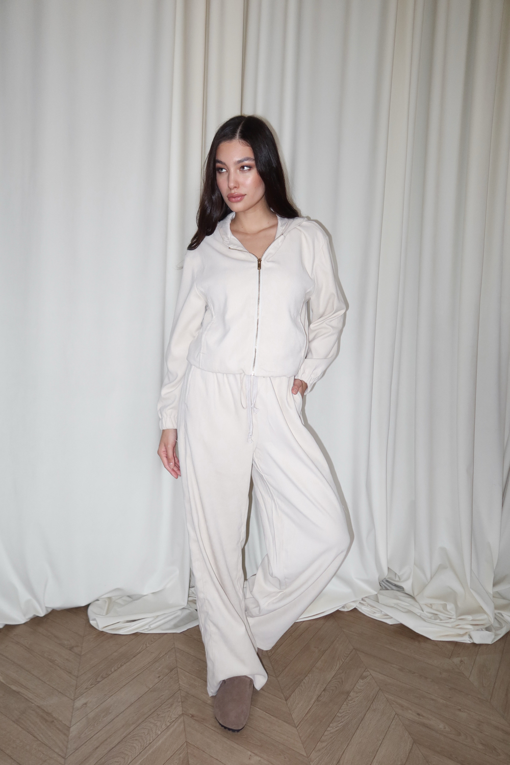 Комплект вельветовый, кардиган с капюшоном на молнии и брюки