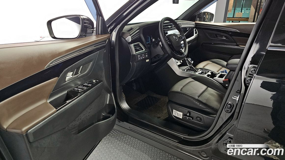 KG Mobility (Ssangyong) Beautiful Korando Бензин 1.5 2WD C5 (08.2022)