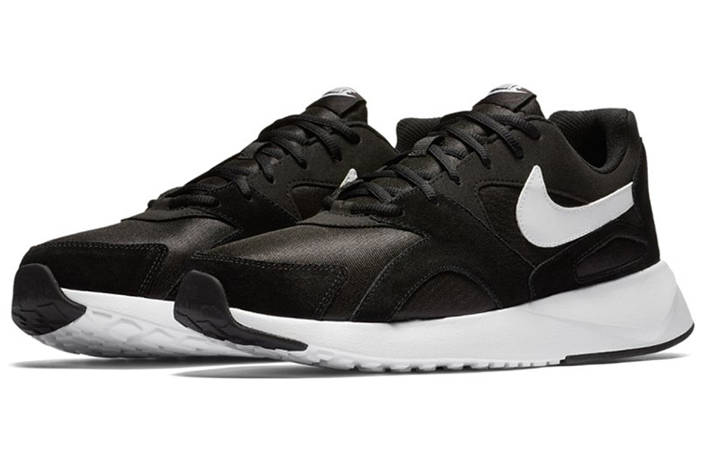 Кроссовки Nike Pantheos