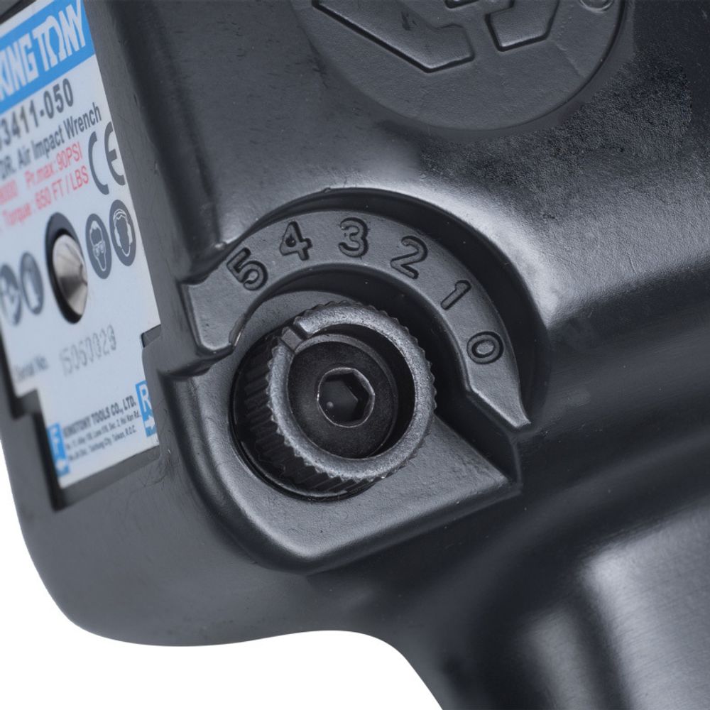 KING TONY (P33411-050E) Гайковерт пневматический ударный 1/2", 881 Нм, в комплекте перчатки антивибрационные