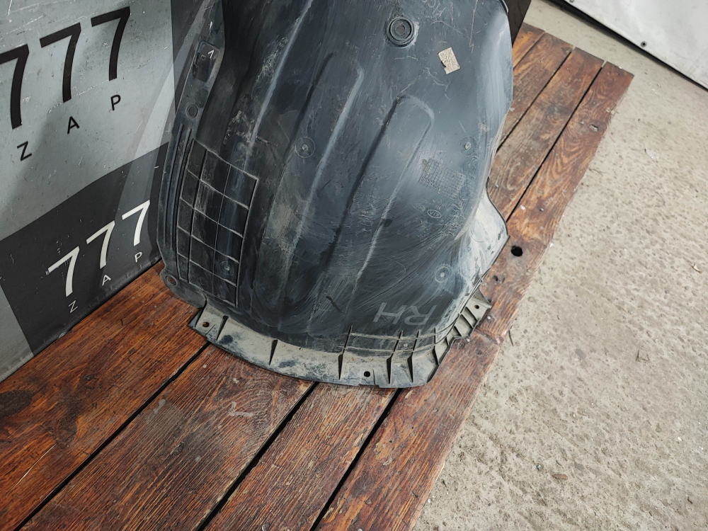 Подкрылок передний правый Hyundai Solaris 2 Оригинал 86812H5500