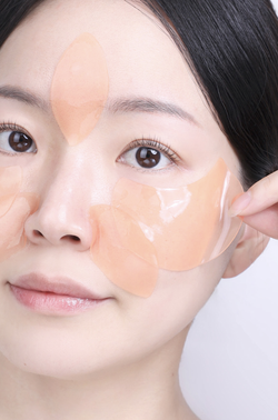 Forest Village Brightening Eye Patch Red Panda Edition