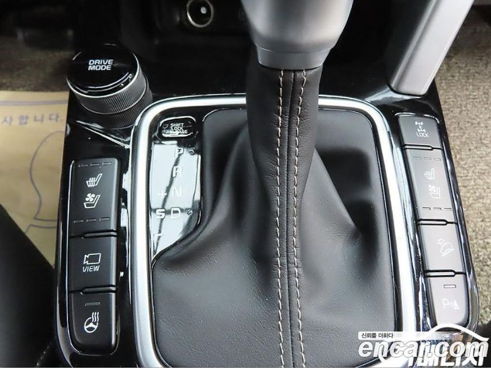 Kia Seltos Бензин 1.6 Turbo 4WD (10.2021)
