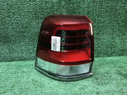 Фонарь левый внешний Toyota Land Cruiser 200 15-21