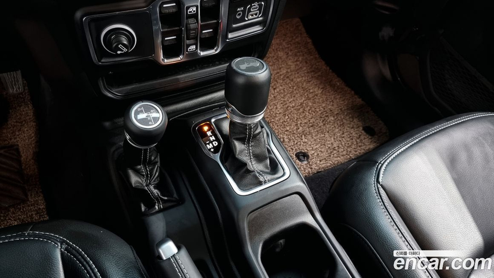 Jeep Wrangler (JL) 2.0 Overland 4 двери (08.2022)