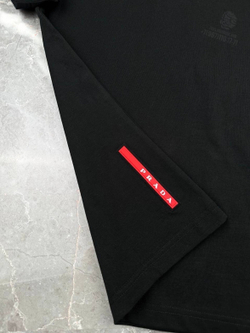 Футболка Prada