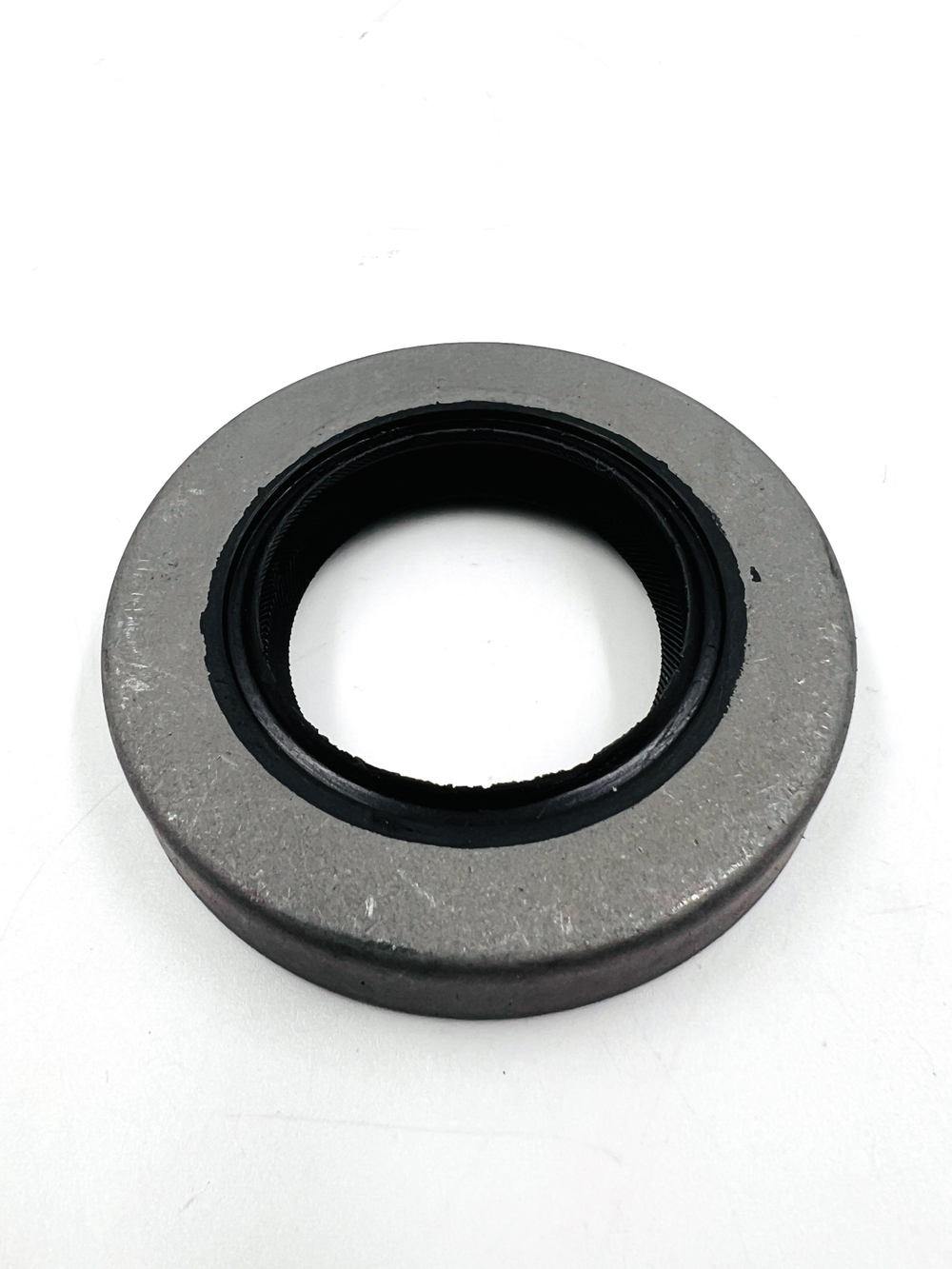 Сальник вторичного вала КПП для ВАЗ 2106, 2105, 2107 Support Technology