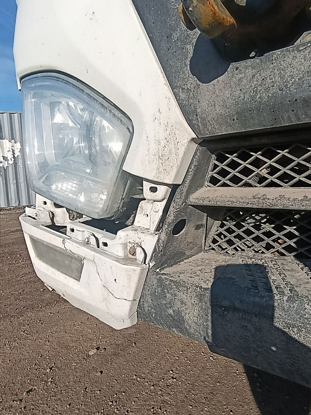 Foton AUMAN 4x2 Седельный тягач BJ4189SLFKA (Дизельный, 11,8 л, 470 л.с. АТ)