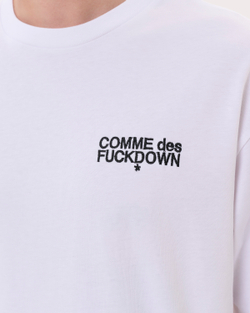 COMME DES FUCKDOWN ФУТБОЛКА БЕЛАЯ