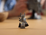 Конструктор Лего Айконс Властелин колец: Шлем Саурона 11373 | LEGO Icons The Lord of the Rings: Sauron's 538 деталей 18+