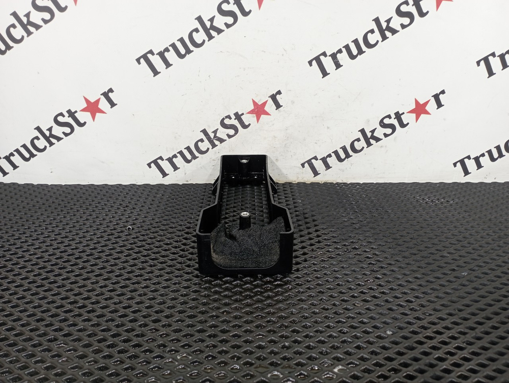 Накладка коробки электроразъёмов