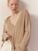 Лонгслив с кружевом