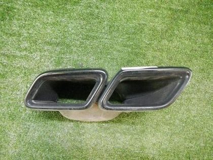 Насадка глушителя LH Mercedes C W205 14-23 AMG 63