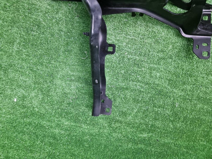 Кронштейн фары левый BMW X5 G05 (2018-н.в.)