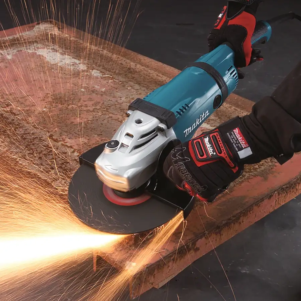 Угловая шлифовальная машина Makita GA7040S01