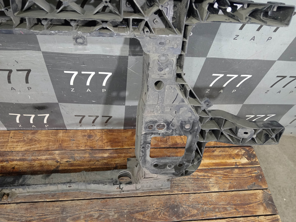 Панель передняя (телевизор) Hyundai Santa Fe 4 (TM) 20-24 Б/У Оригинал 64101S1500