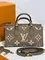 Сумка-тоут LOUIS VUITTON On The Go East West со съемным ремнем-цепочкой с плетёной отделкой из кожи