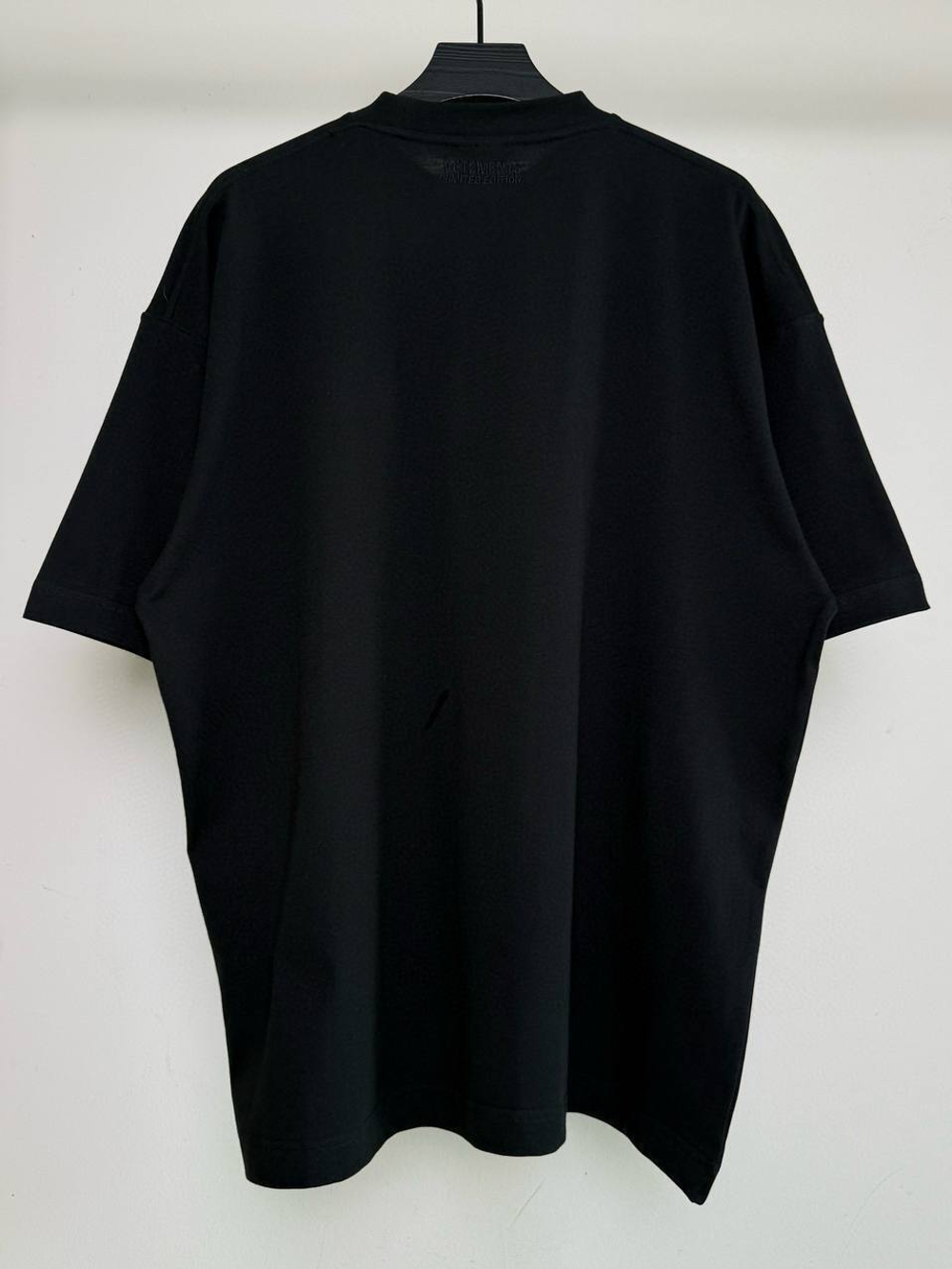Футболка Vetements