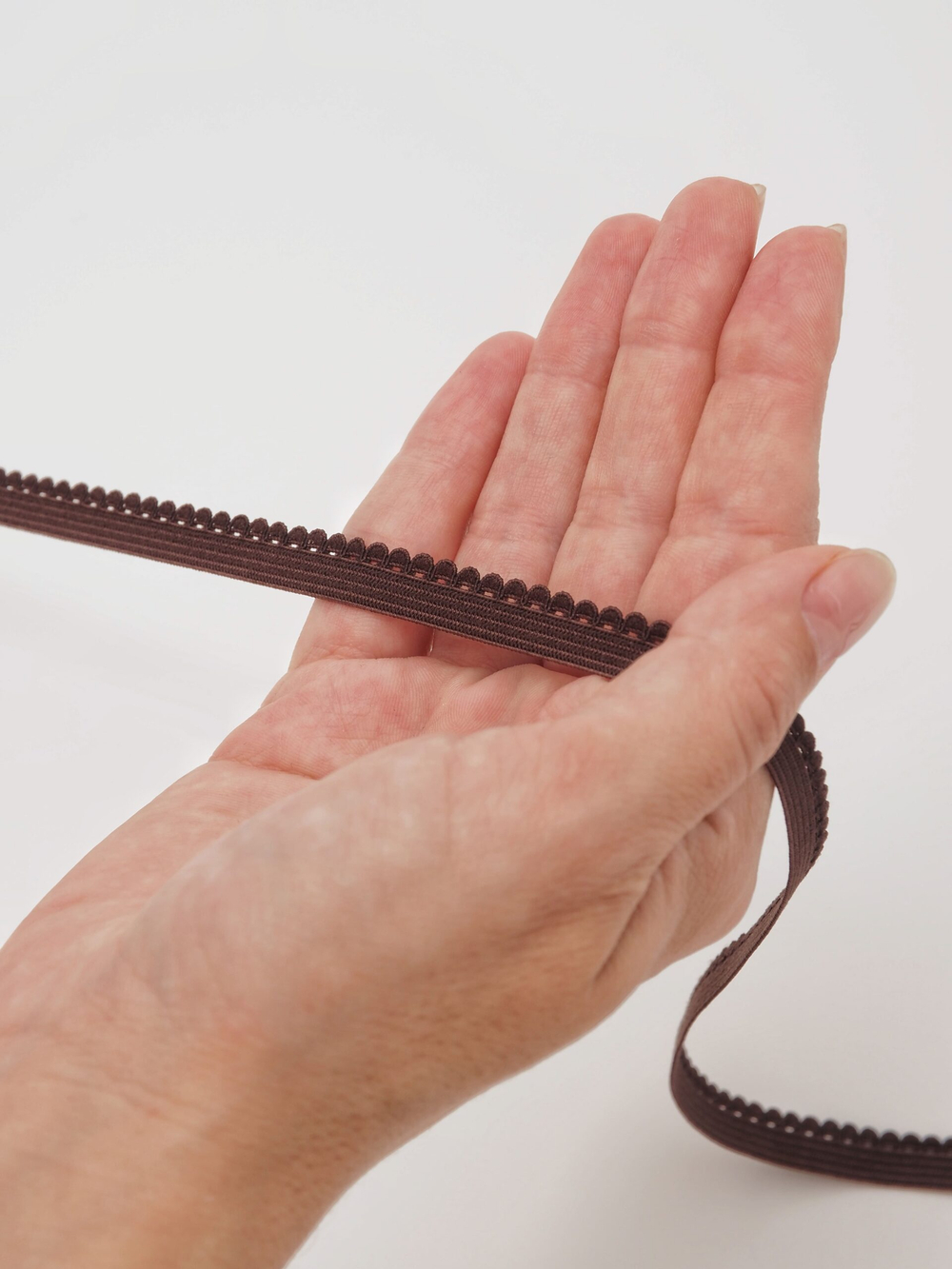 Бельевая резинка горький шоколад ажурная ширина 9 мм с учетом фестона