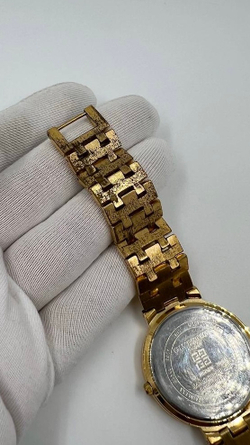Часы Givenchy