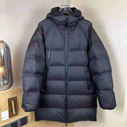Пуховик Moncler