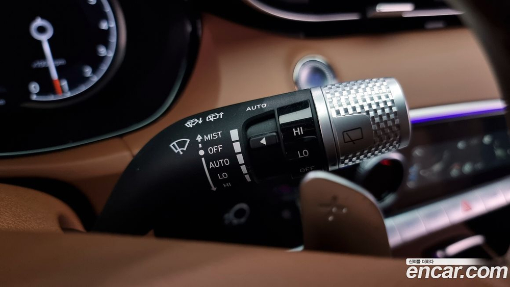 Genesis GV70 2.5T Бензин 2WD (05.2023)