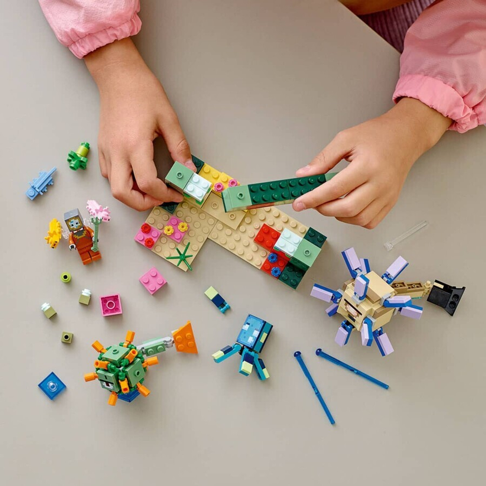 Конструктор LEGO Minecraft 21180 Битва со стражем