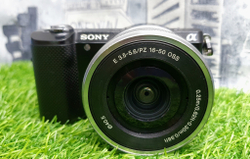 Фотоаппарат Sony A5000 + E 3.5-5.6 PZ 16-50 mm