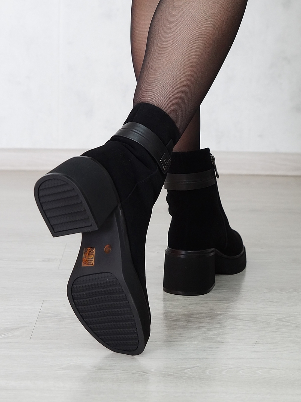 Полусапожки женские зимние