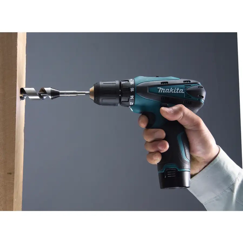 Аккумуляторная дрель-шуруповёрт Makita DF330DWE