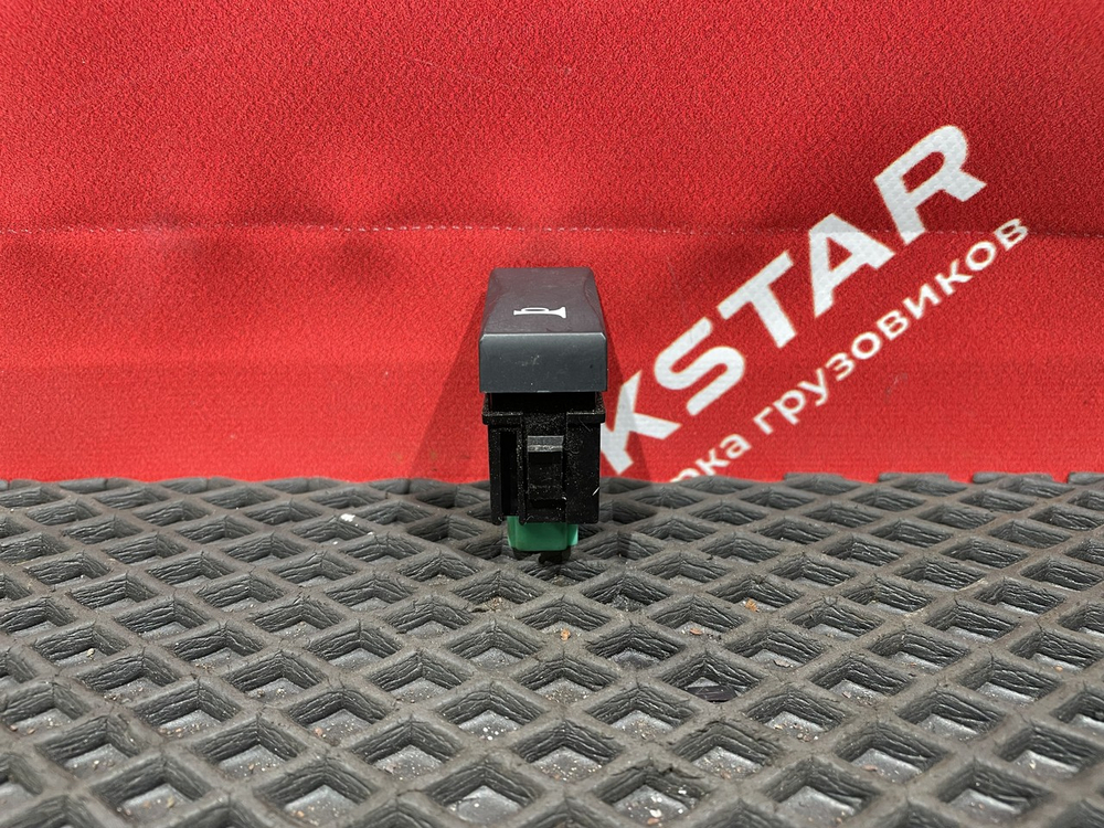 Кнопка звукового сигнала