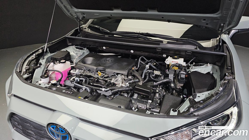 Toyota RAV4 5 Generation 2.5 2WD Hybrid (12.2020)